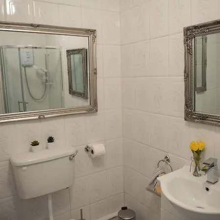 公寓 The Town Centre 邓格洛